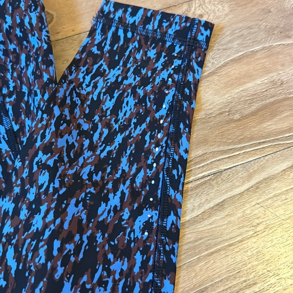 Lululemon fast and free high rise tight leggings - Picture 3 of 4